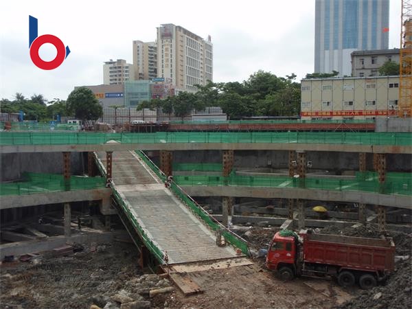 廣東省湛江市民大建設斜坡橋
